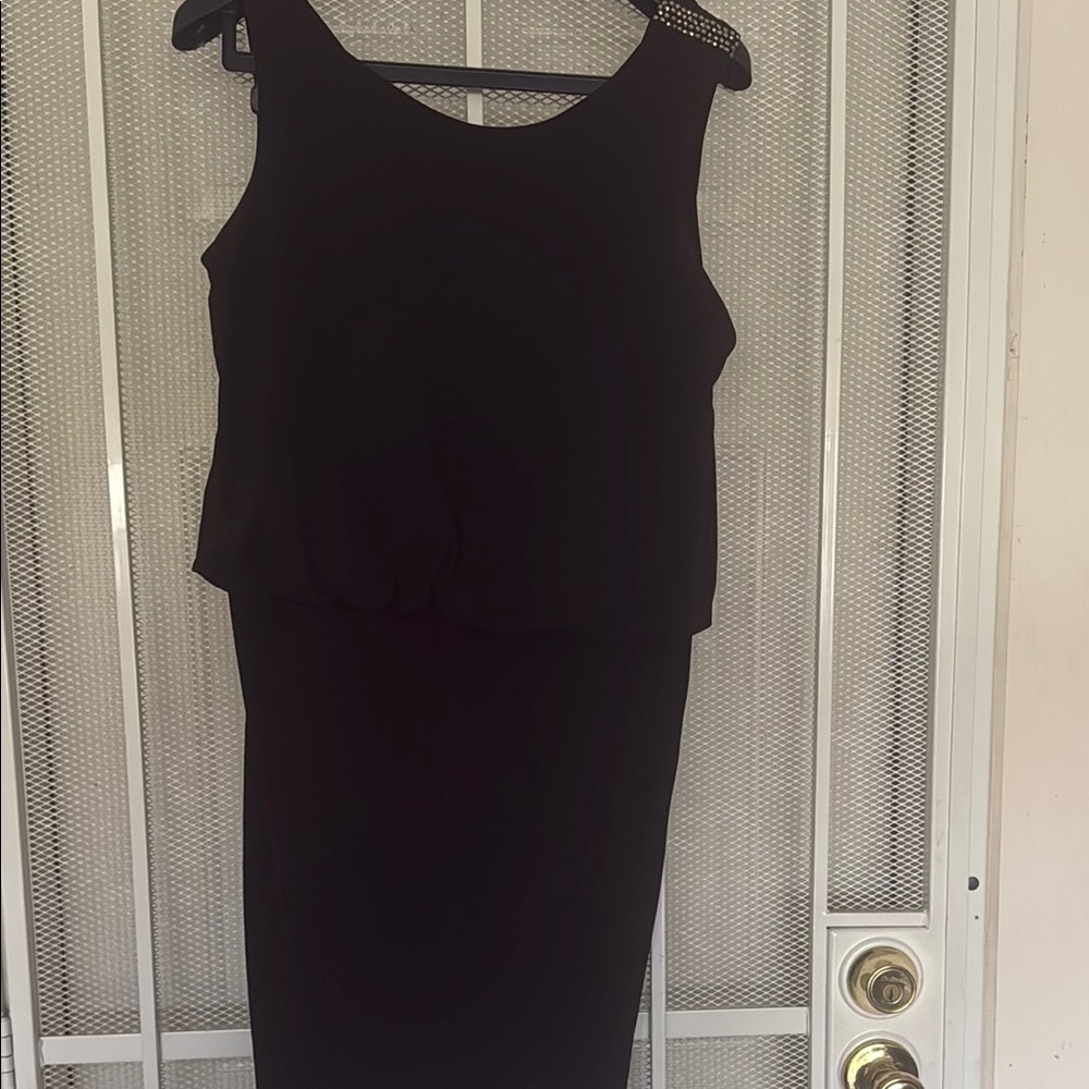 Almost Famous Black Midi Dress